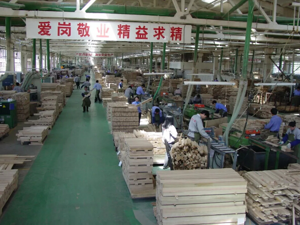 一句“讓品牌點亮中國”在網上刷屏，中國實木家具品牌之路任重道遠